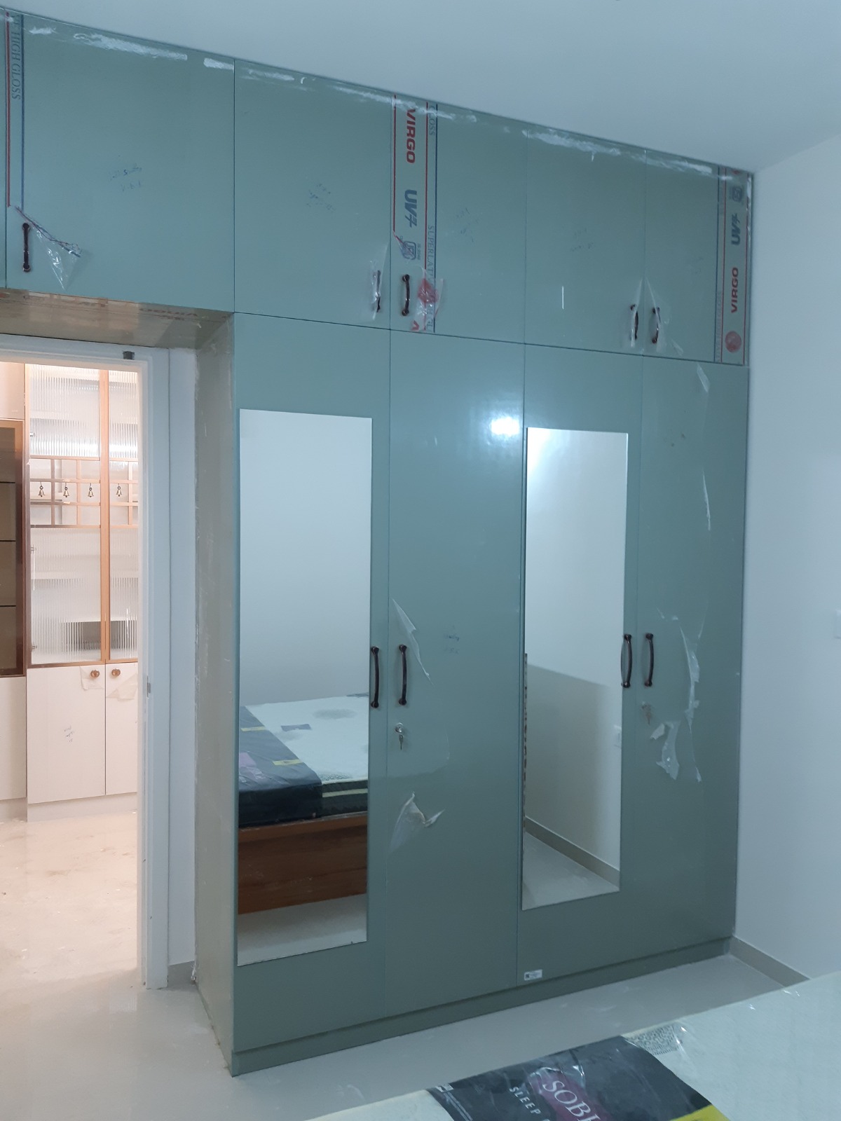 Wardrobe interior by Budget Space Interiors